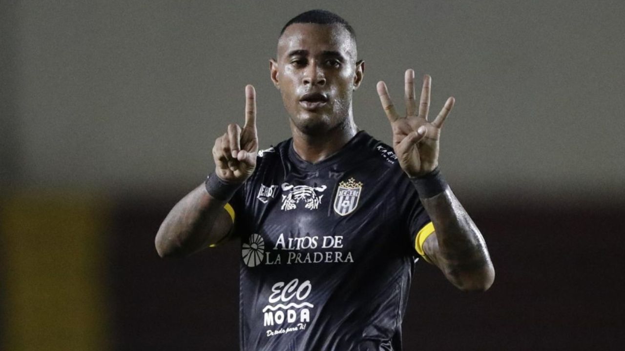 Carlos Small es anunciado por su nuevo club para el torneo Clausura 2026