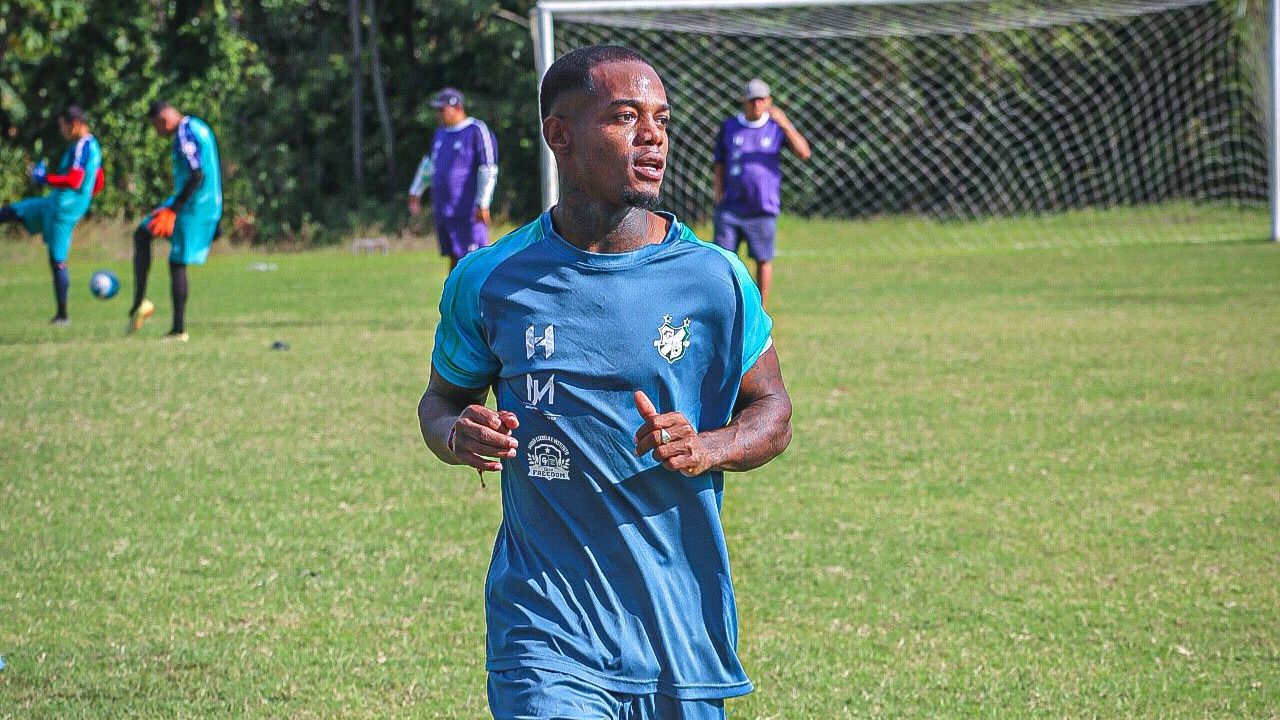 Edwin Solano se olvida de Olimpia y se une al Platense FC