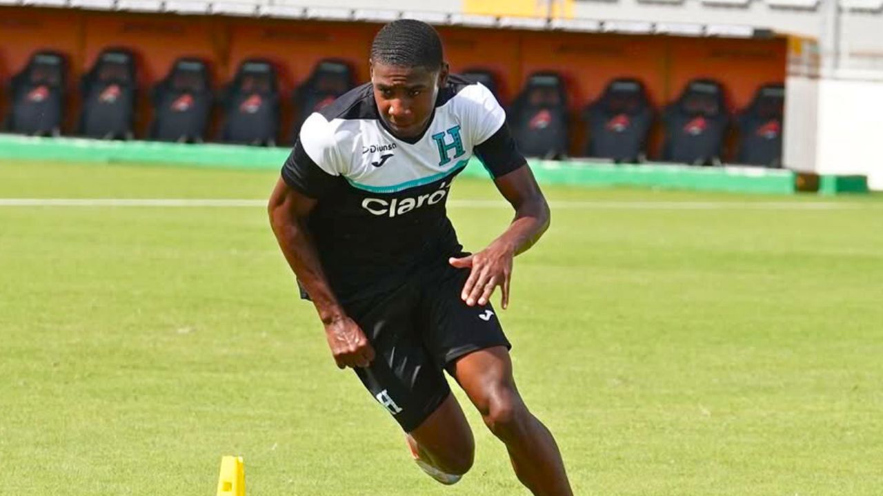 Jesús Batiz se marcha de Cartaginés y es anunciado por nuevo club en el Clausura 2026