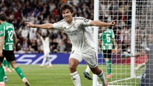 Imagen de Real Madrid golea al Betis con un Gonzalo García intratable