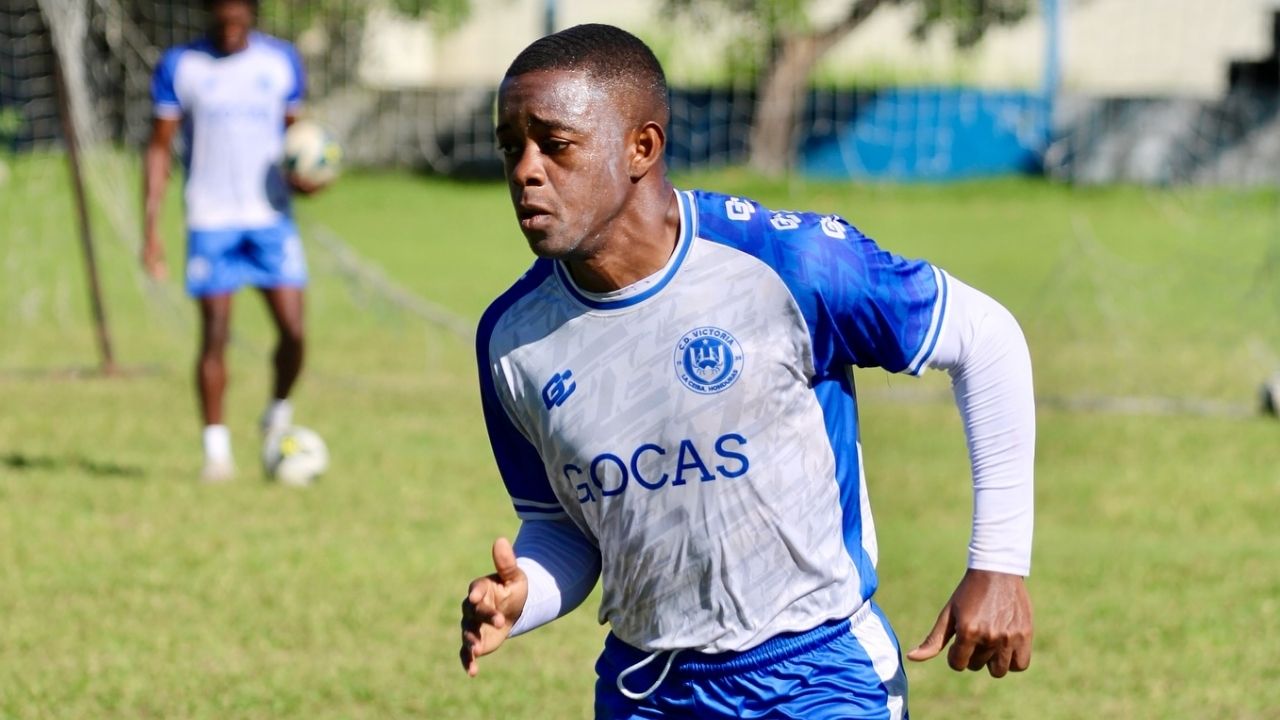 Wisdom Quayé pasa su trago amargo con Victoria y es anunciado con su nuevo club