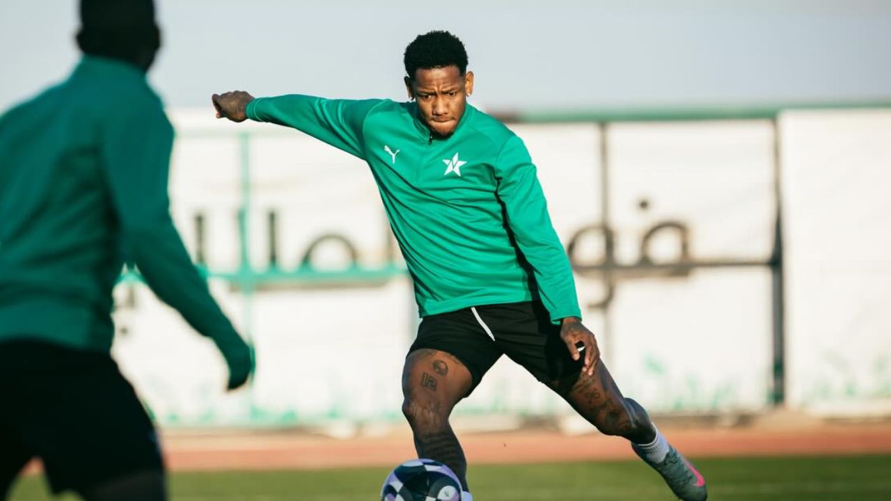 Romell Quioto sufre golpe bajo en club en Superliga de Arabia Saudita
