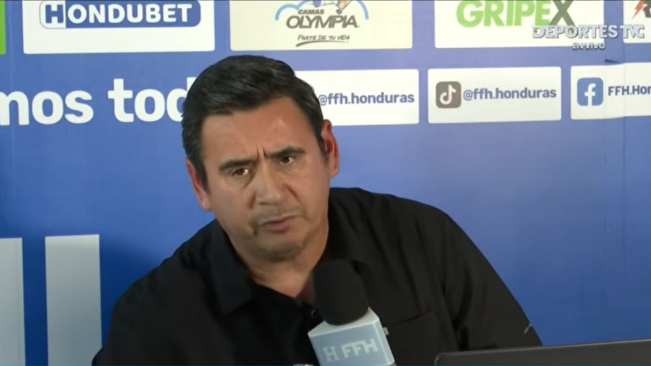 Benigno Pineda le responde a Pablo Lavallén y acepta error de la línea