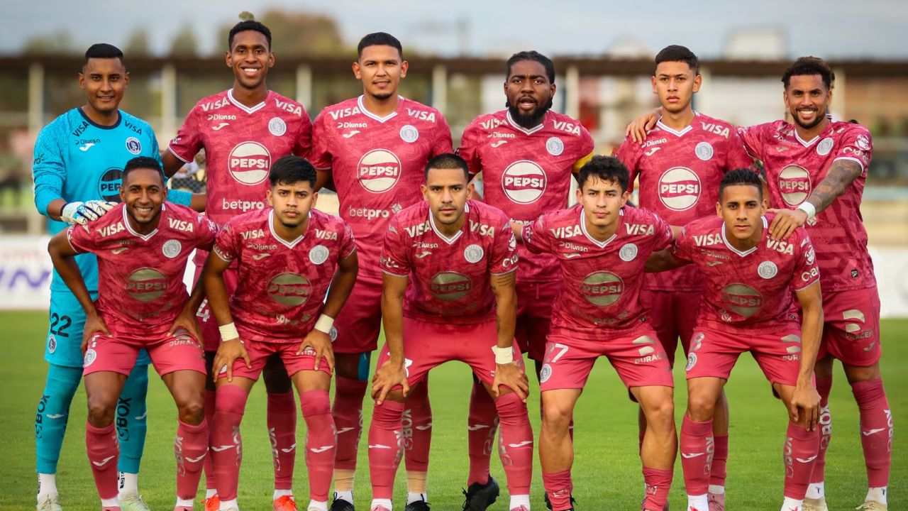 Jugadores de Motagua protagonizan noble gesto a figura del Juticalpa