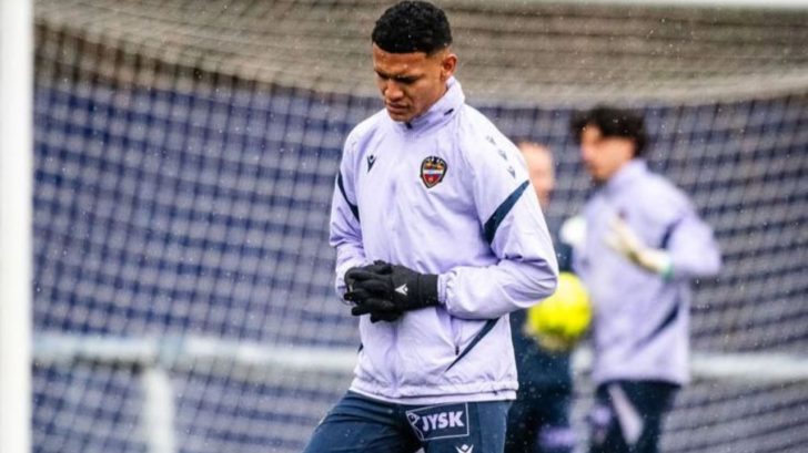 Kervin Arriaga es pretendido por un gigante de la Liga de Grecia