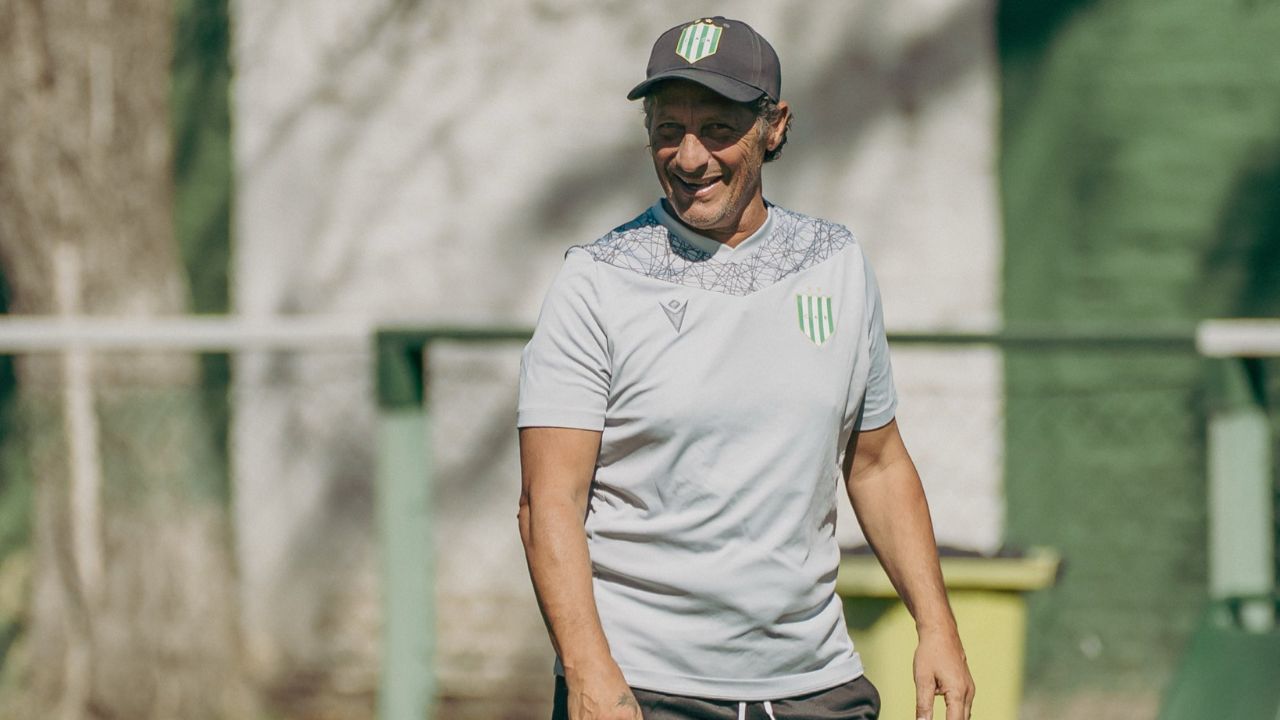 Pedro Troglio recibe nuevos refuerzos en Banfield tras rechazo de Pinto