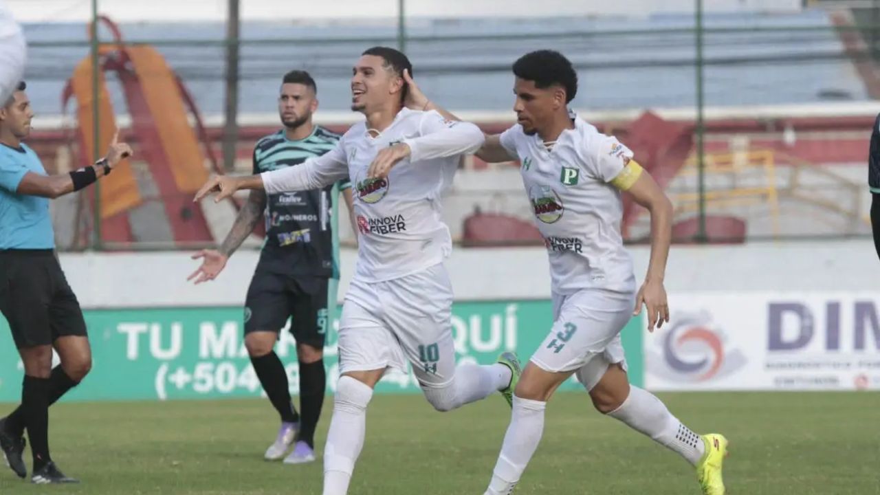 Platense aplasta a Juticalpa en regreso goleador de Erick Puerto