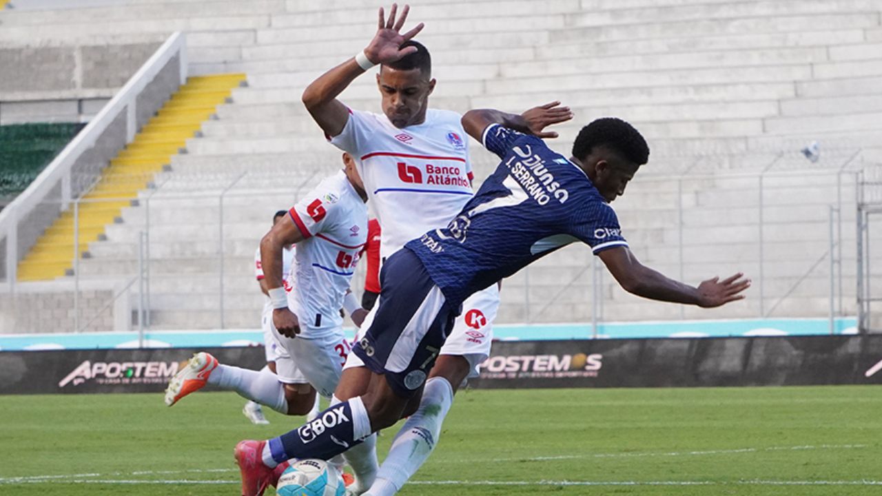 Se confirma el árbitro elegido para el superclásico entre Olimpia vs Motagua
