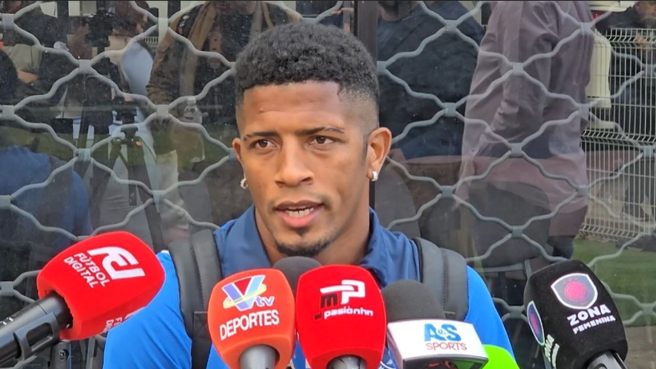 Jorge Serrano admite incomodidad por ser suplente y deja sorpresivo recado tras el clásico