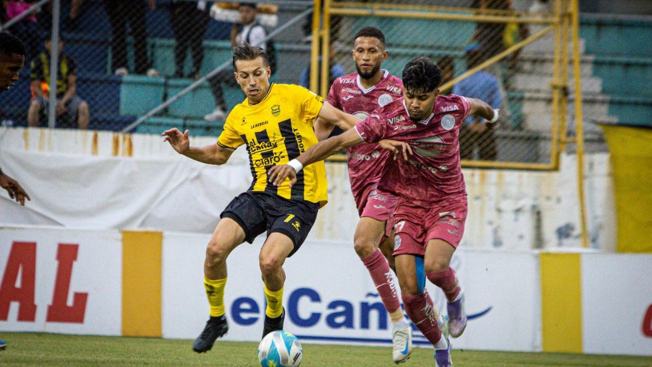 Real España rescatar empate ante Motagua en vibrante clásico en el Morazán