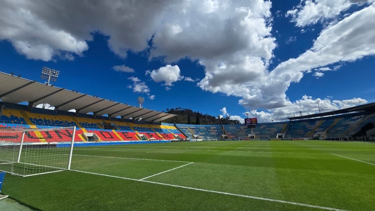 Así quedó la grama del estadio Nacional tras ser utilizada en concierto