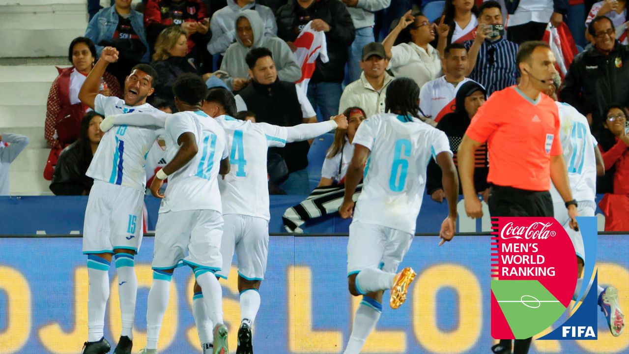 FIFA confirma el nuevo puesto de Honduras en el ranking tras empate vs Perú