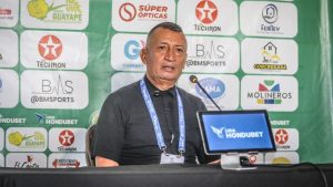 Imagen de Humberto Rivera es destituido como técnico del Juticalpa FC