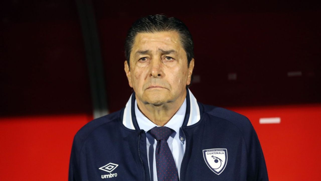 Luis Fernando Tena podría dejar Guatemala tras poblemas de salud