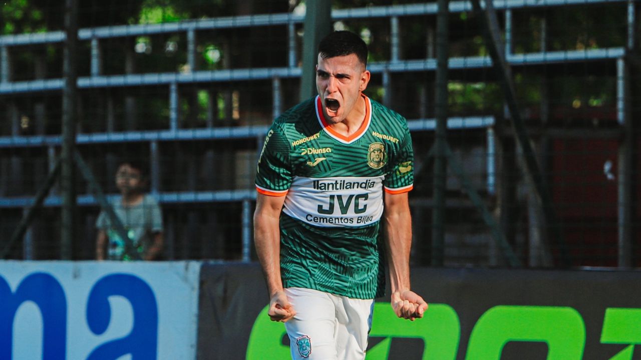 Marathón regresa a la senda del triunfo ante un UPNFM que sufrió dos expulsiones