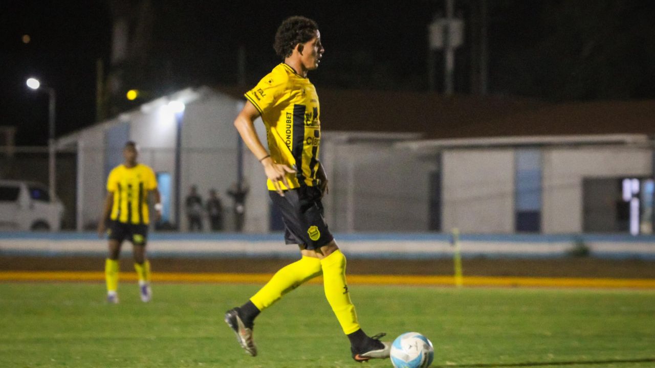 Nixon Cruz fue operado de su rodilla y se perderá varias jornadas con Real España