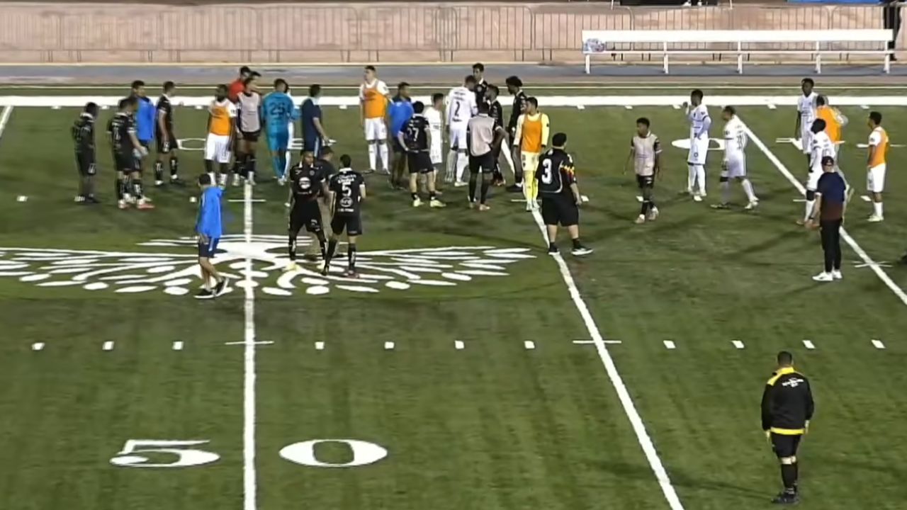 Jugadores del Olimpia y Motagua se fueron a los golpes en Nueva Orleans