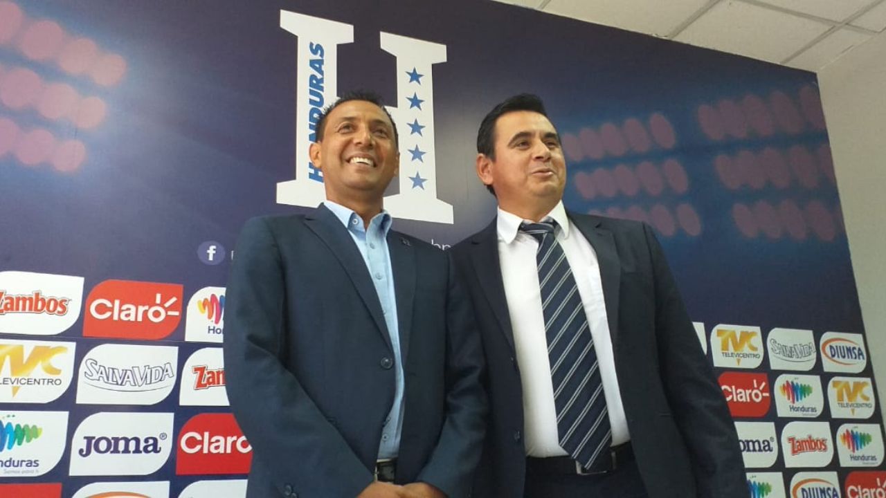 Óscar Velásquez niega que el VAR resuelva los problemas del arbitraje