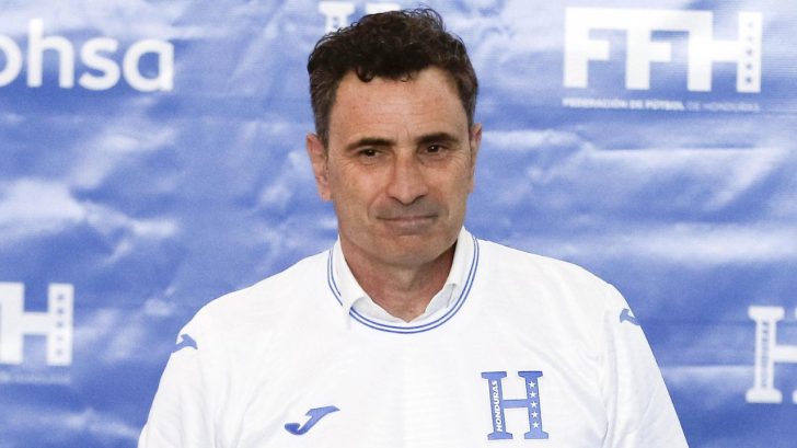 Selección de Honduras conforma su cuerpo técnico a su llegada a España