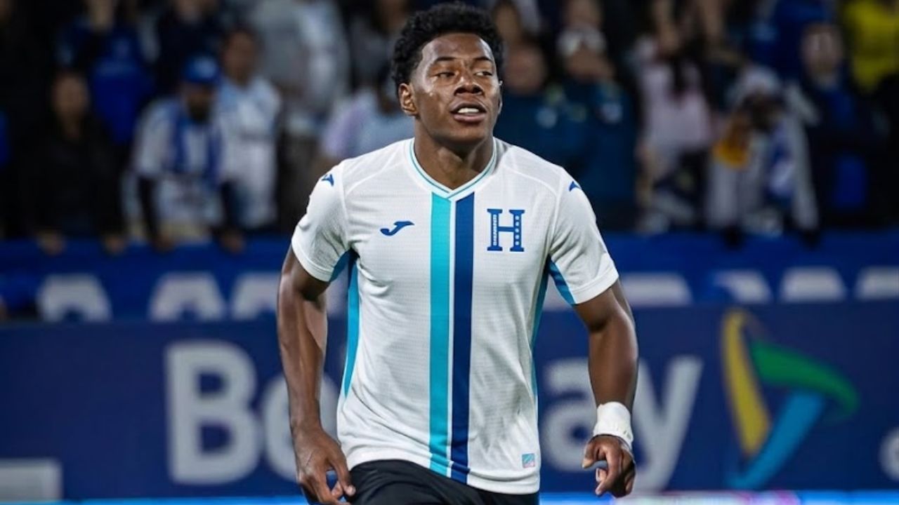 Club de la Premier League vigiló a Dereck Moncada en partido amistoso de Honduras