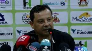 Imagen de Jeaustin Campos lanza mensaje por el retraso del FVS en la Liga Nacional