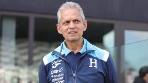 Reinaldo Rueda podría salir del retiro para dirigir histórico club de Colombia