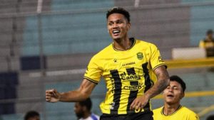 Imagen de Real España no tiene piedad y propina goleada a Victoria en cierre de primera vuelta