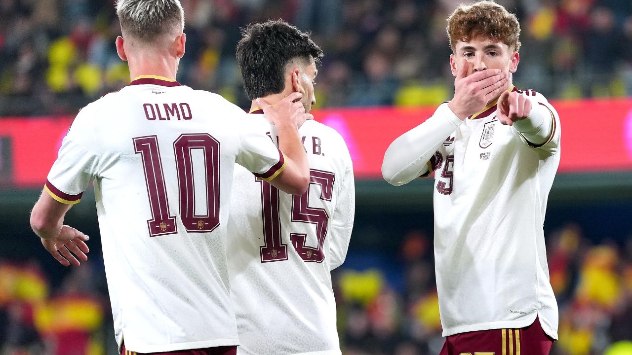 España golea a Serbia y avanza con paso firme hacia el Mundial