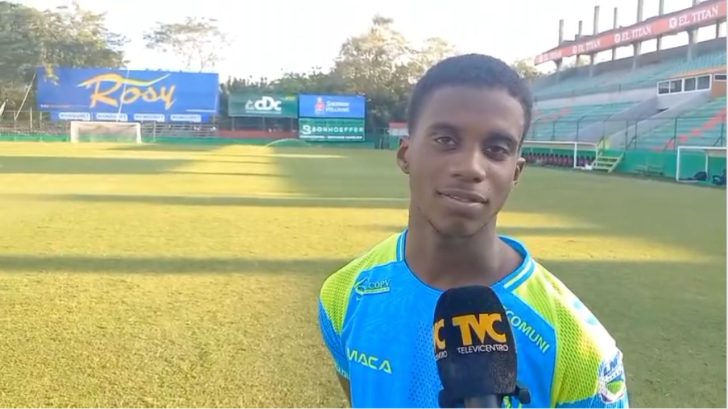 Futbolista del Olancho sueña con construirle una casa a su mamá para que vuelva al país