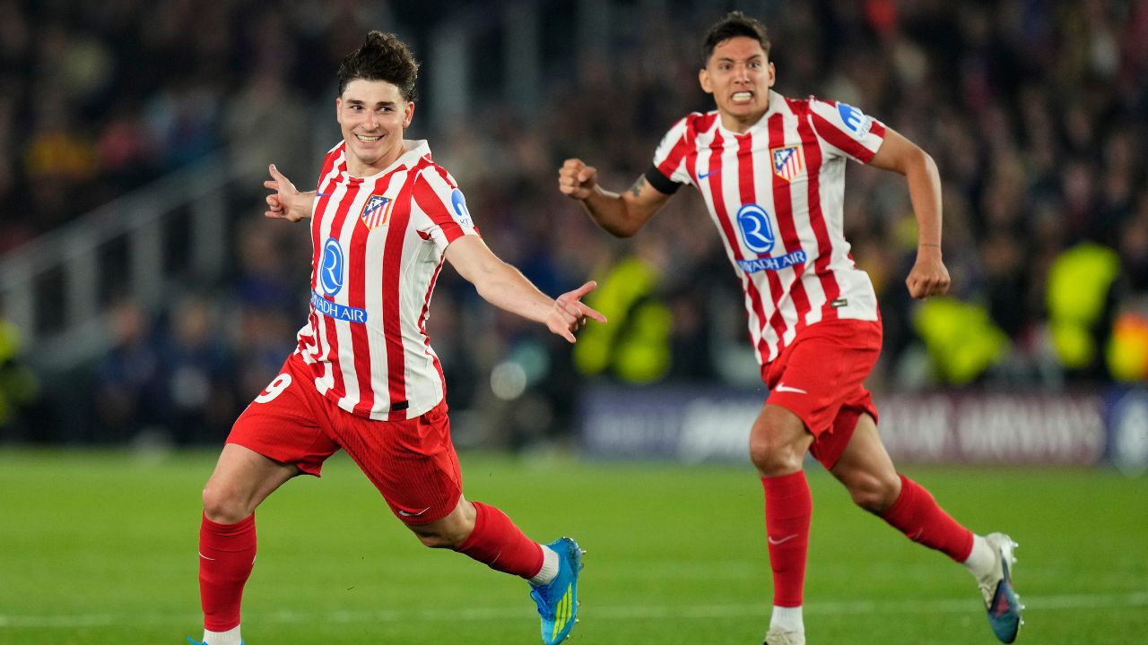 Atlético de Madrid sorprende a Barcelona y sueña con las semifinales