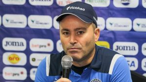 Javier López expone su enojo con jugadores de Motagua pese a ser líderes