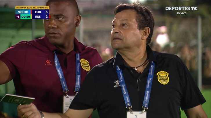 Jeaustin Campos renuncia como técnico de Real España tras derrota ante Choloma