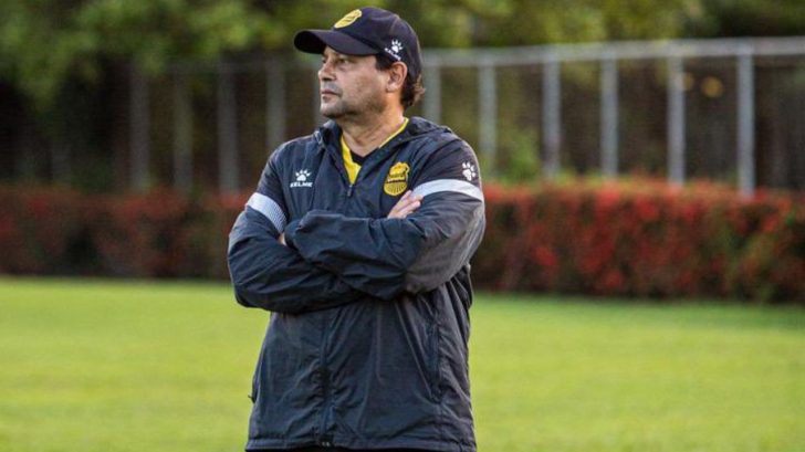 Jeaustin Campos se retracta y continuará dirigiendo al Real España