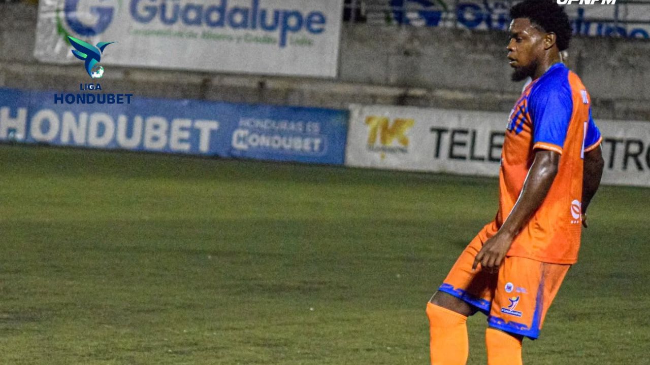 José García se expone a fuerte castigo por tocarle las nalgas a Michaell Chirinos