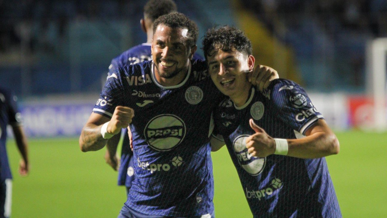 Motagua golea a Génesis y mantiene la pelea con Real España por el liderato