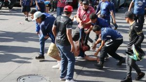 Imagen de Revelan los castigos que aplicarían al Motagua y Olimpia tras incidente entre barras
