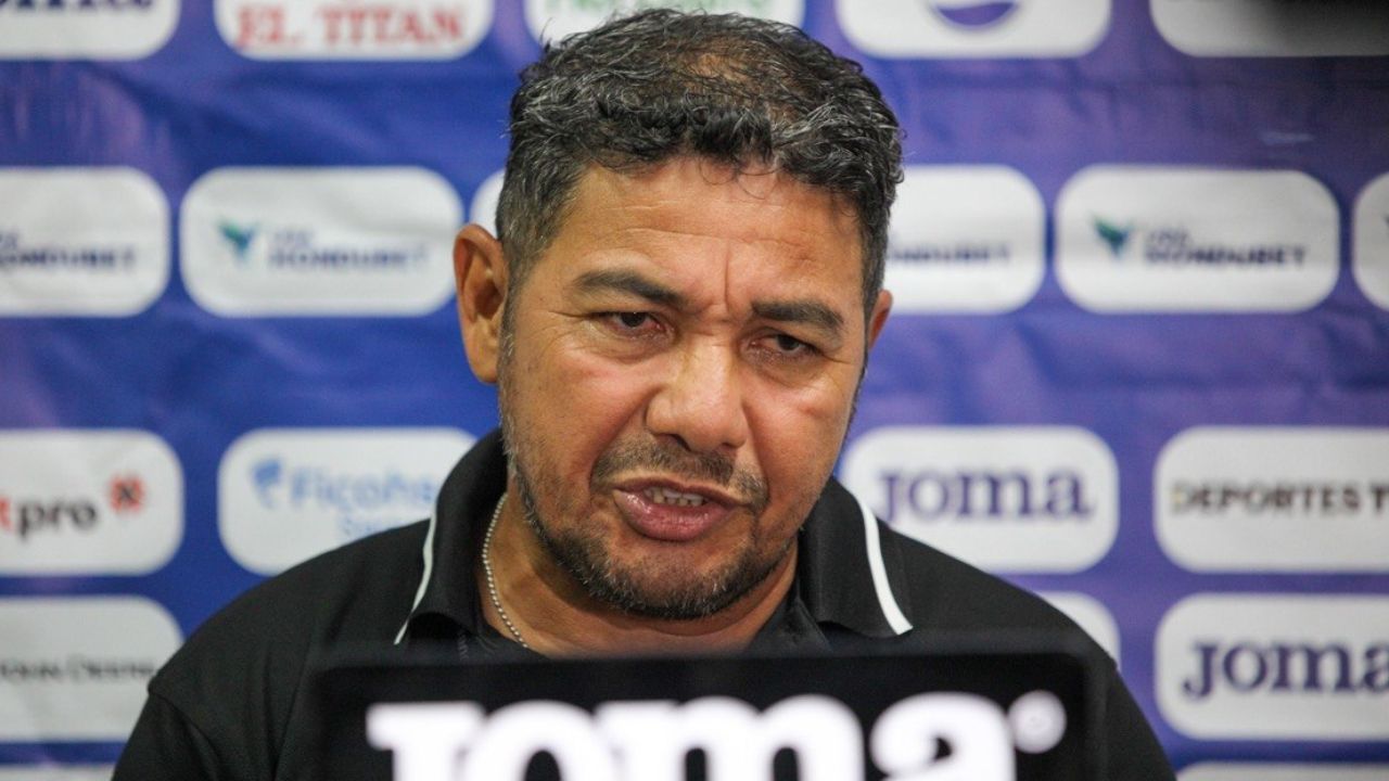 Chato Padilla da la cara tras la goleada y expone los 'pecados' del Choloma