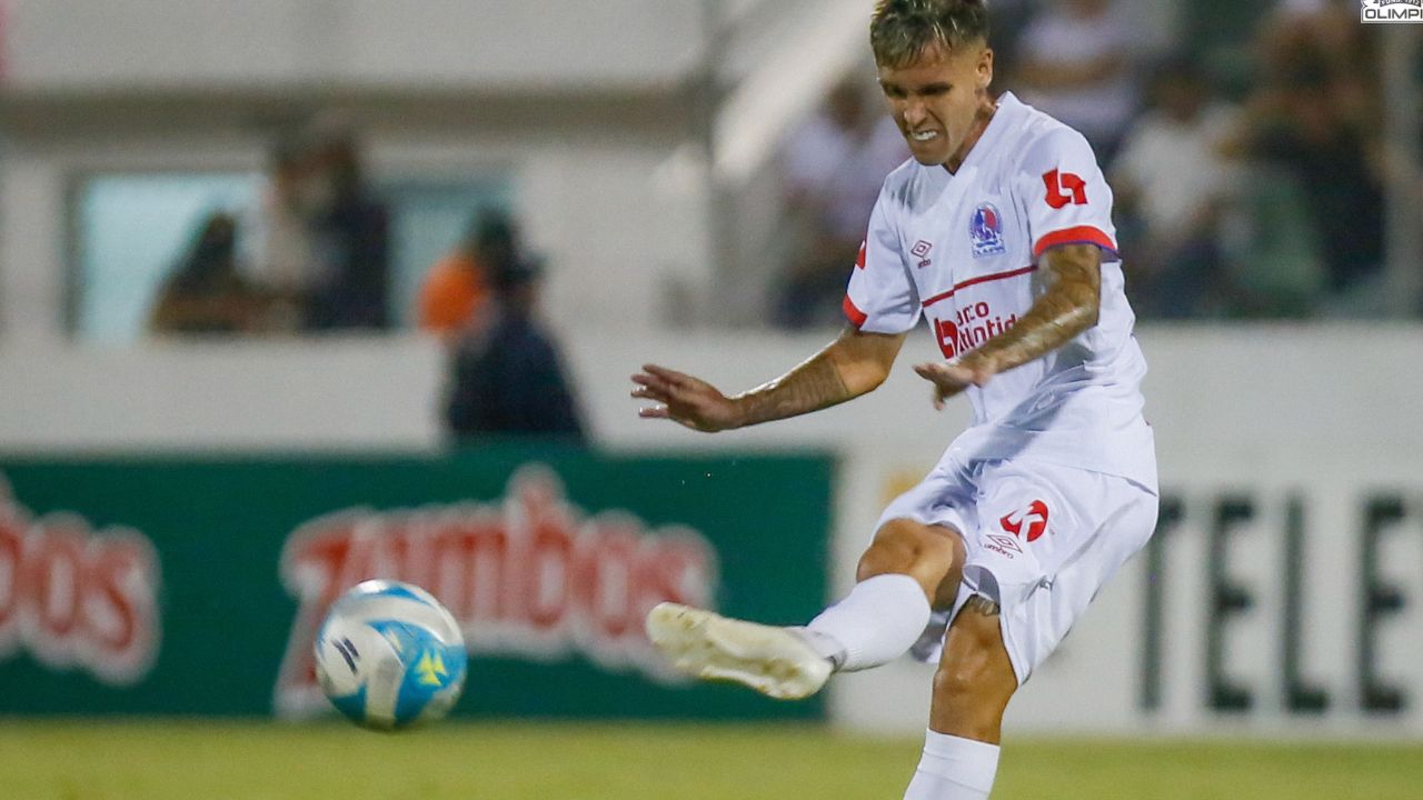 Agustín Mulet reacciona tras conocer su salida oficial del Olimpia