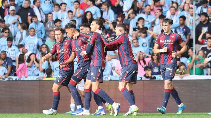 Levante le remontó al Celta con gol y asistencia de Kervin Arriaga