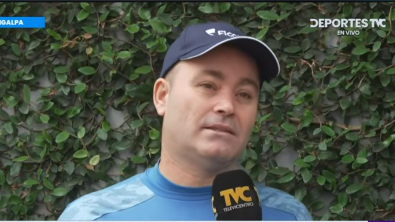 Javier López felicita al Real España por su liderato y habla de su grupo en la triangular