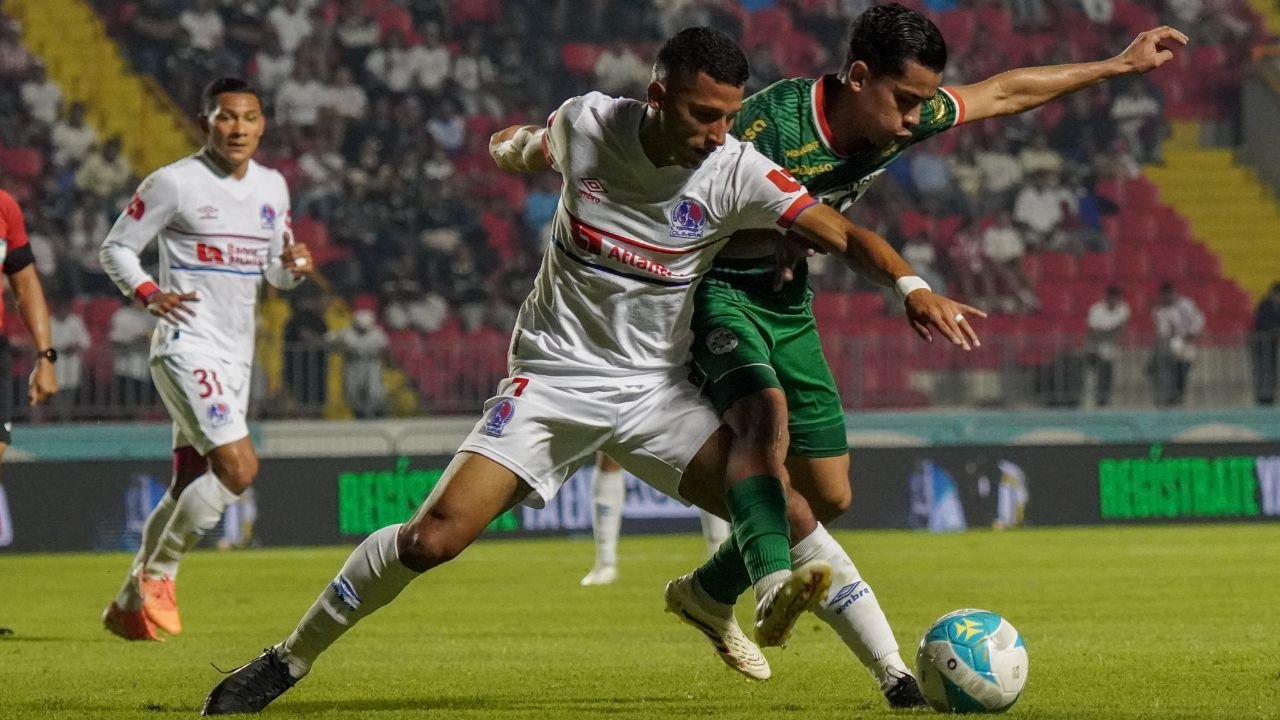 Olimpia podría quedarse sin José Mario Pinto por culpa de equipo de Costa Rica