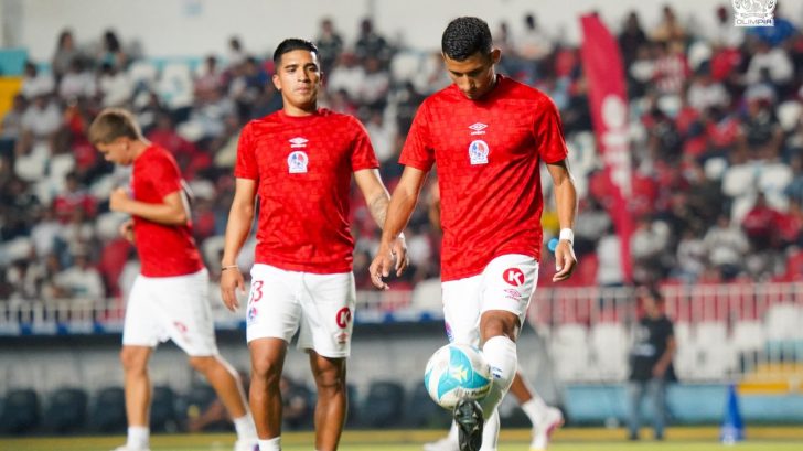 José Mario Pinto toma determinación con su vida en plena triangular del Olimpia