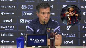 Imagen de Técnico del Levante con mensaje a Arriaga y sus compañeros previo a duelo ante Betis