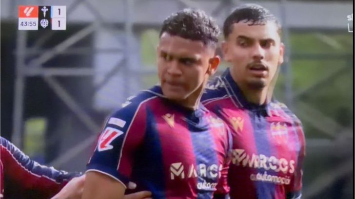 Kervin Arriaga anota golazo con el Levante en su visita al Celta