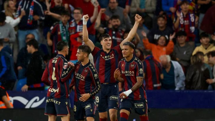 Kervin Arriaga liquida duelo ante Mallorca y Levante sueña con la salvación