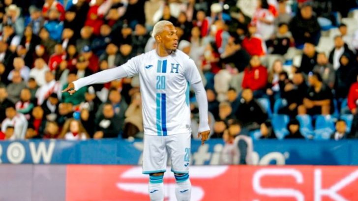 José Molina responde si convocará o no a Deiby Flores ante Argentina