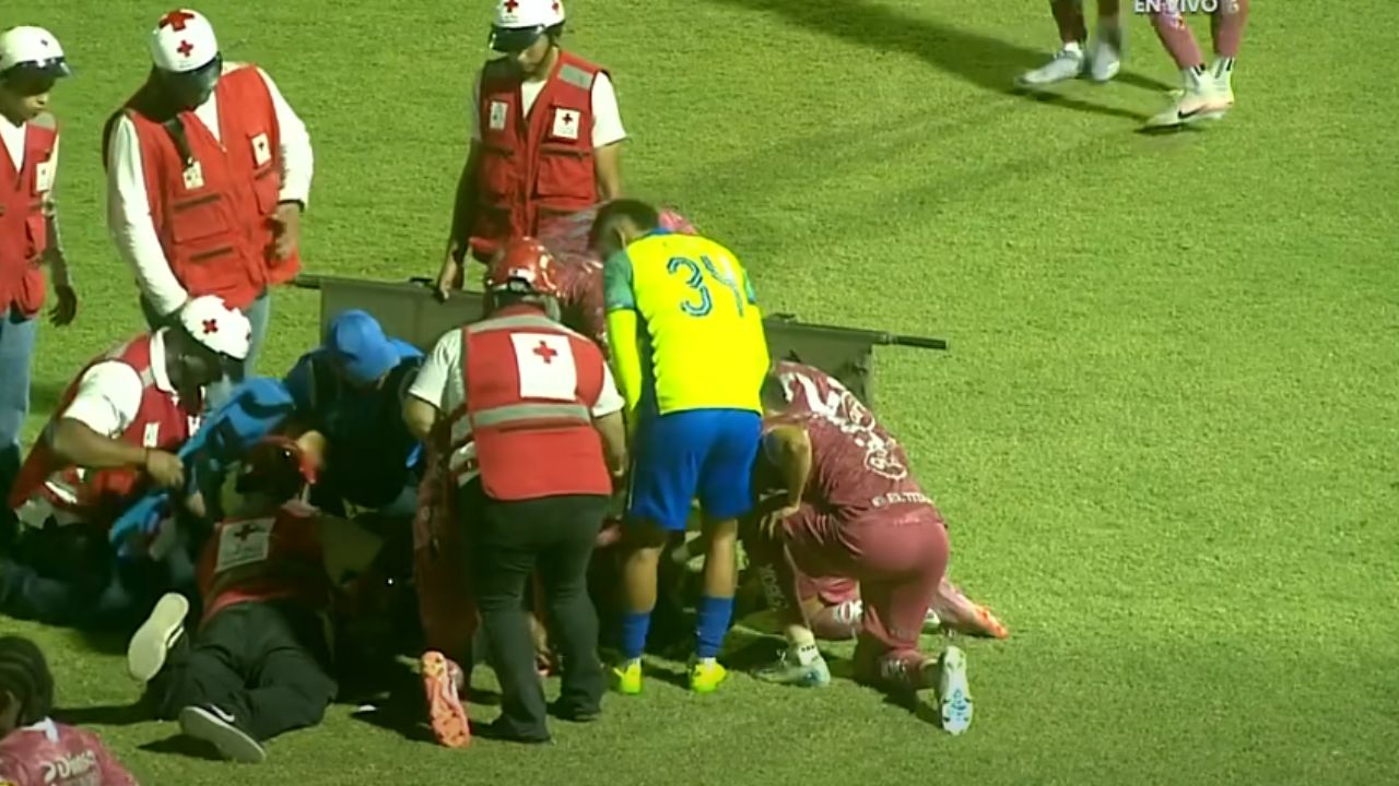 El gesto de Kevin López con Romario da Silva tras su grave lesión