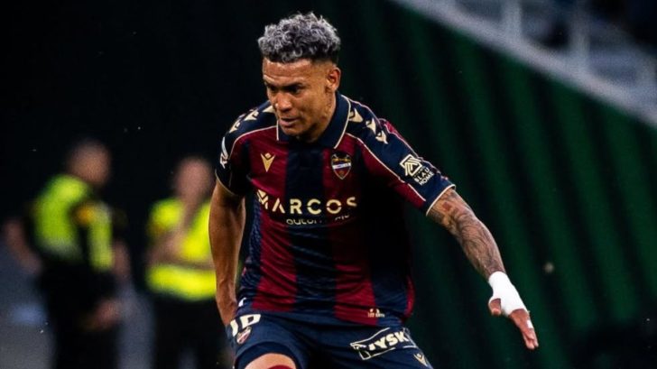 Kervin Arriaga reacciona tras conseguir la permanencia con el Levante en España