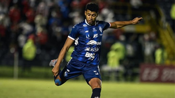 Marcelo Pereira queda libre en Costa Rica y sacude el mercado de la Liga Nacional