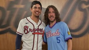 Imagen de El mensaje de Puyol tras encontrarse con el hondureño Mauricio Dubón
